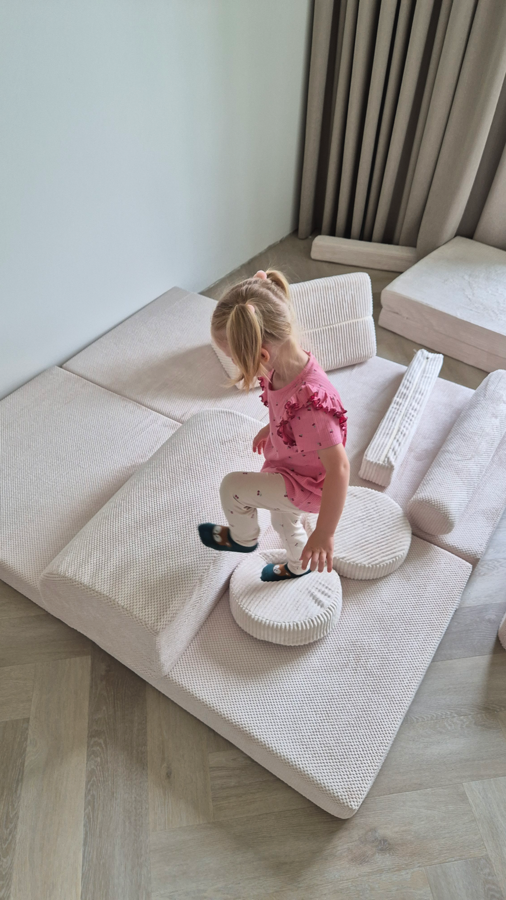 Modulinė sofa vaikams 142 cm × 71 cm MODUL2